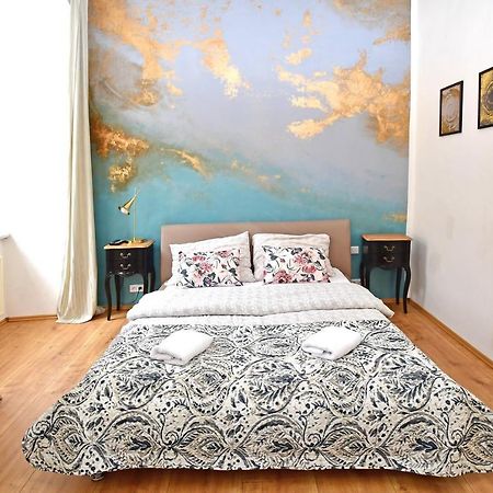 Lovely Little Cosy Apt In ปราก ภายนอก รูปภาพ