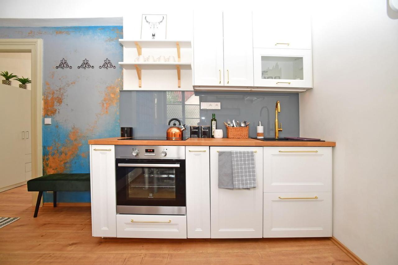 Lovely Little Cosy Apt In ปราก ภายนอก รูปภาพ